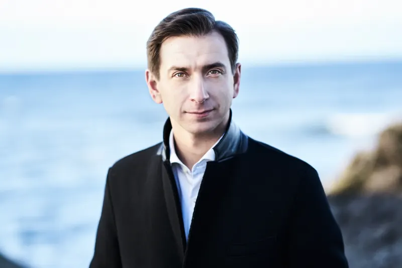 Mihhail Gerts mere ääres